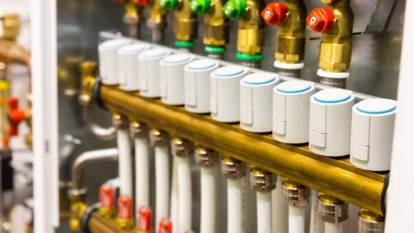 Jaki rozdzielacz do ogrzewania podłogowego wybrać?